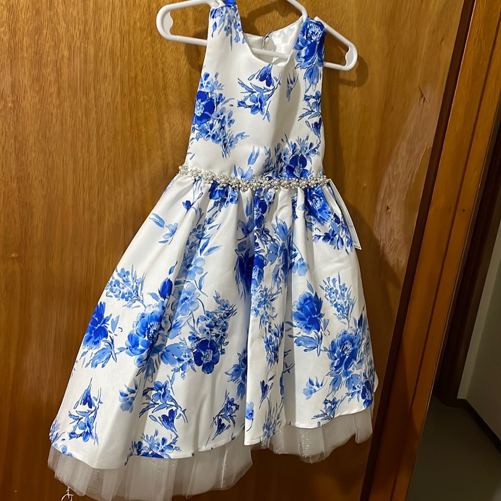 Little girls dress